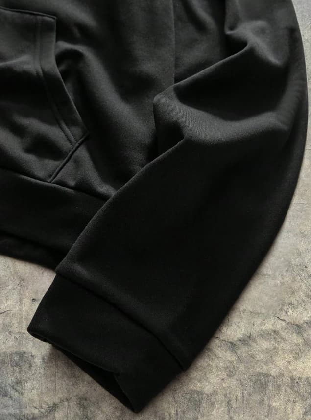 Sudadera con cuello sintético negro - Imagen 3