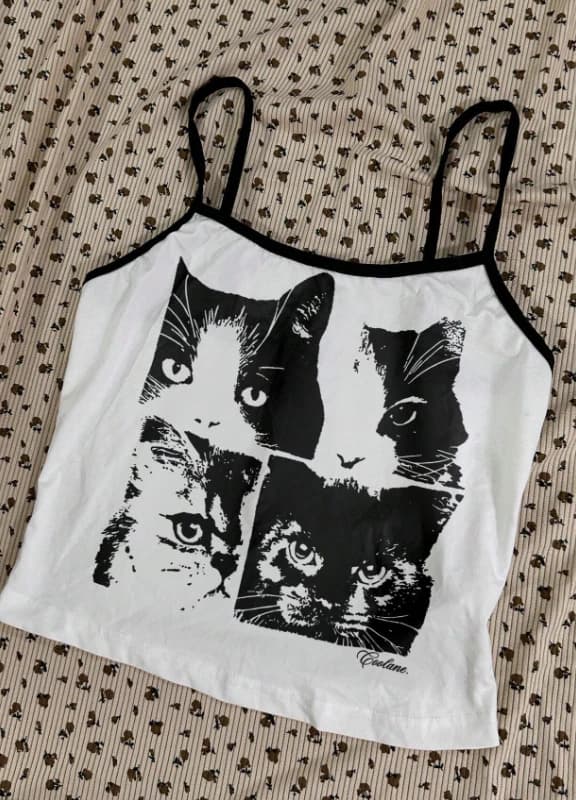 Camiseta de tirantes de mujer con estampado de gato vintage en blanco y negro - Imagen 3