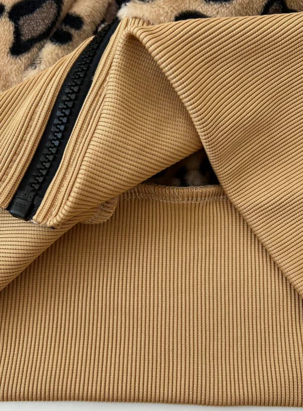 Chaqueta con capucha con cremallera, forro térmico y cuello grueso y esponjoso con estampado de leopardo - Imagen 6
