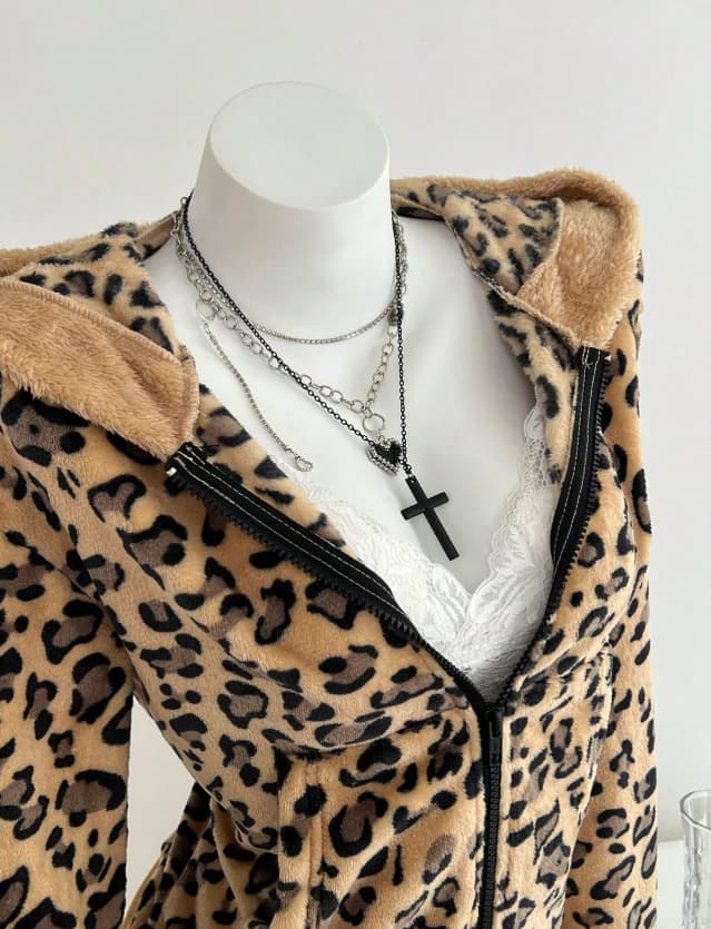 Chaqueta con capucha con cremallera, forro térmico y cuello grueso y esponjoso con estampado de leopardo - Imagen 3