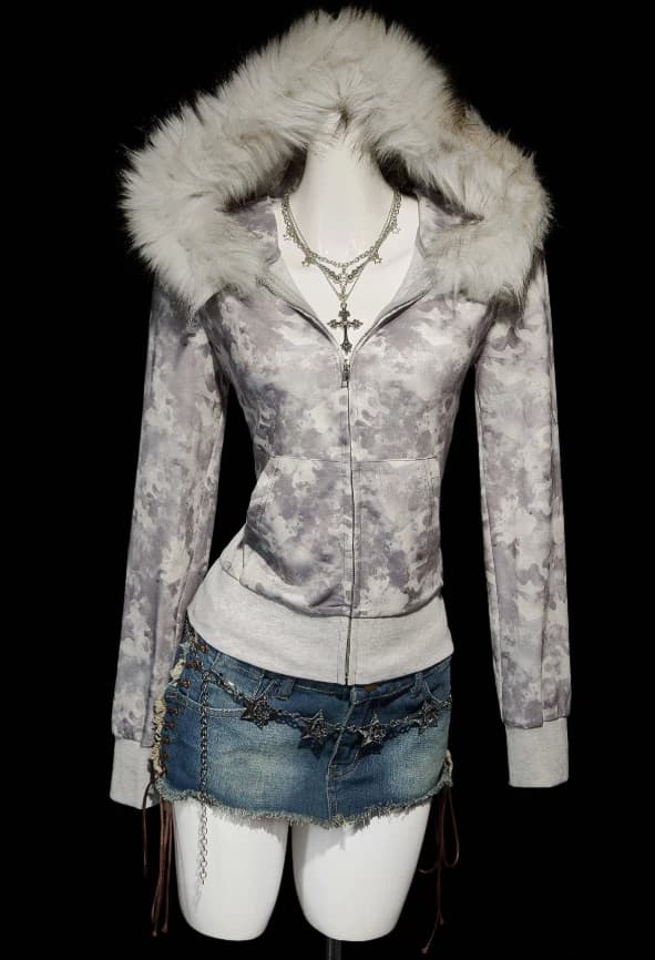Chaqueta regular de manga larga con estampado de camuflaje vintage y textura esponjosa - Imagen 1
