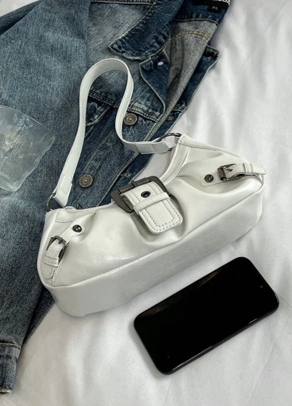 Bolso de Hombro Fruncido con Hebilla Metálica — Blanco - Imagen 3