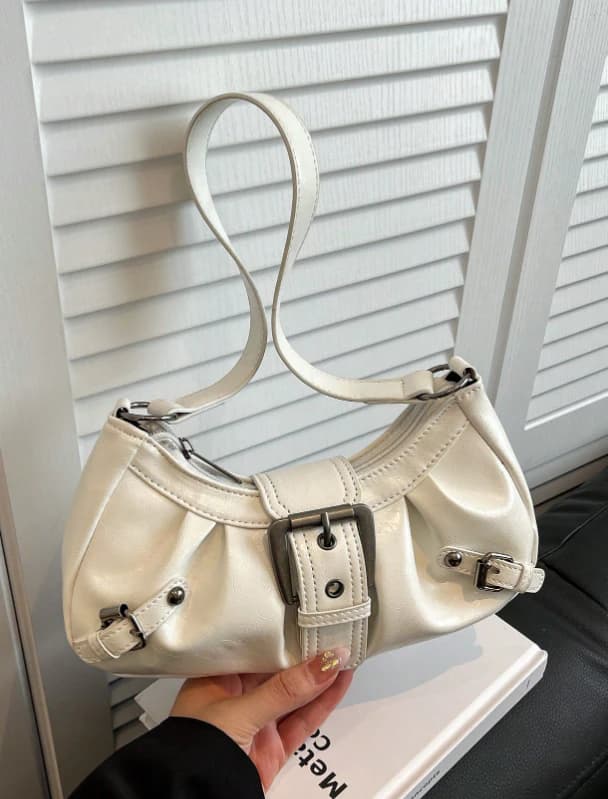 Bolso de Hombro Fruncido con Hebilla Metálica — Blanco - Imagen 2